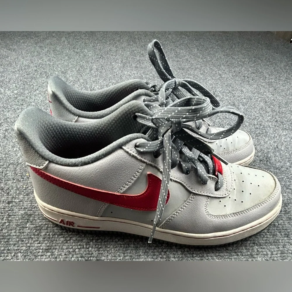Nike Air Force 1 Gray and Red Leather Sneakers Size 7Y (8.5/9 Womens)